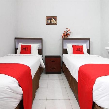Reddoorz Plus @ Hotel Star 88 Jogyakarta Zewnętrze zdjęcie
