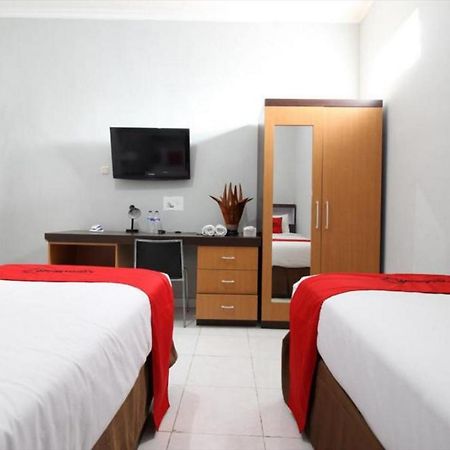 Reddoorz Plus @ Hotel Star 88 Jogyakarta Zewnętrze zdjęcie