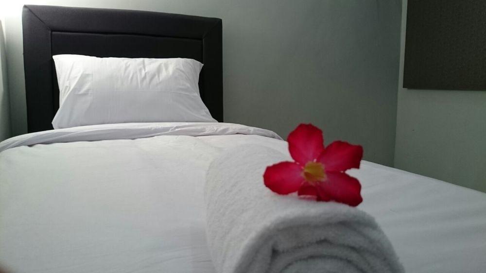 Reddoorz Plus @ Hotel Star 88 Jogyakarta Zewnętrze zdjęcie