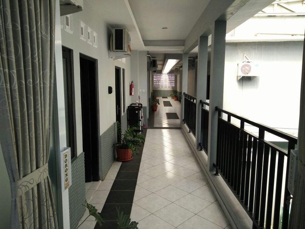 Reddoorz Plus @ Hotel Star 88 Jogyakarta Zewnętrze zdjęcie