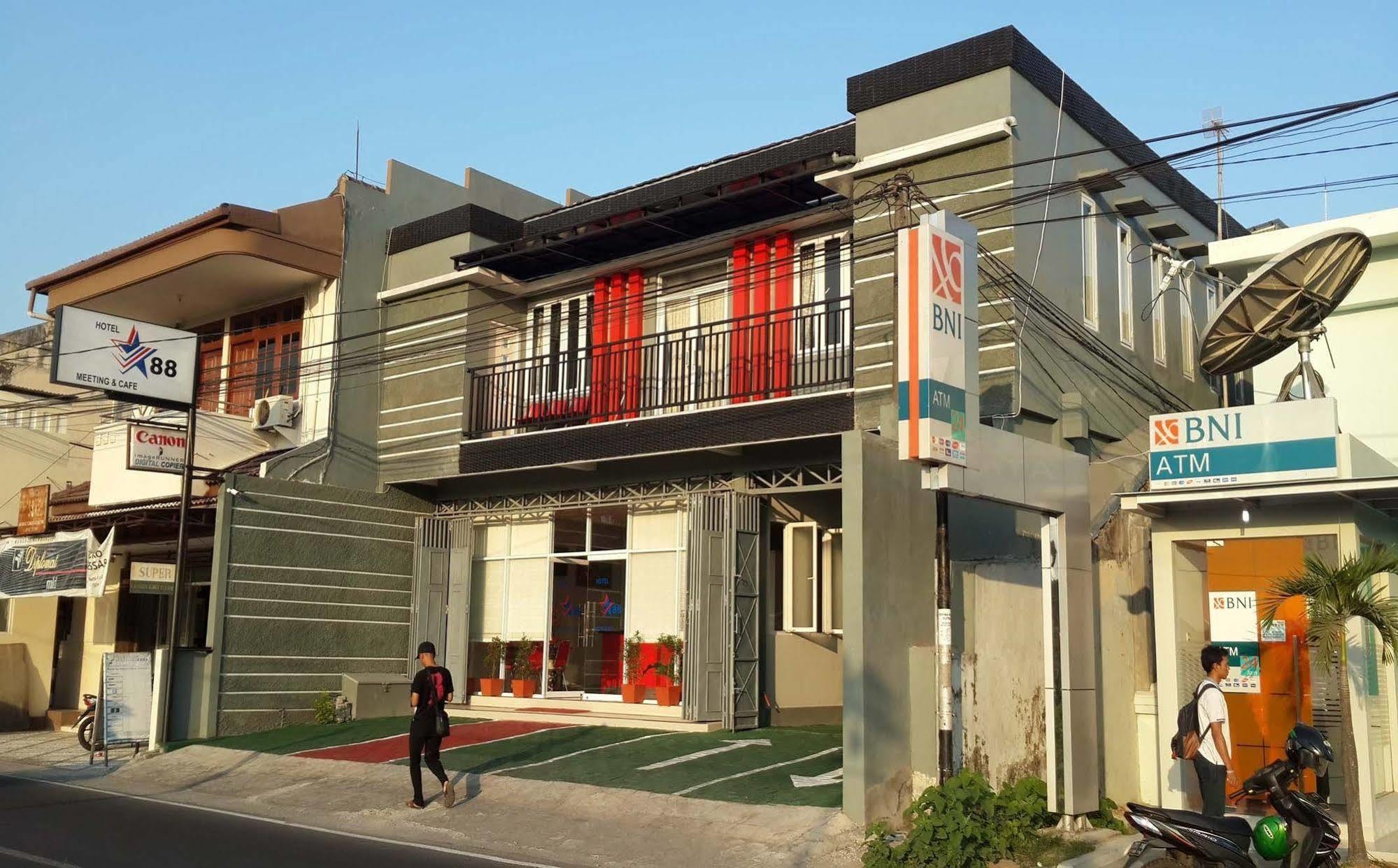 Reddoorz Plus @ Hotel Star 88 Jogyakarta Zewnętrze zdjęcie