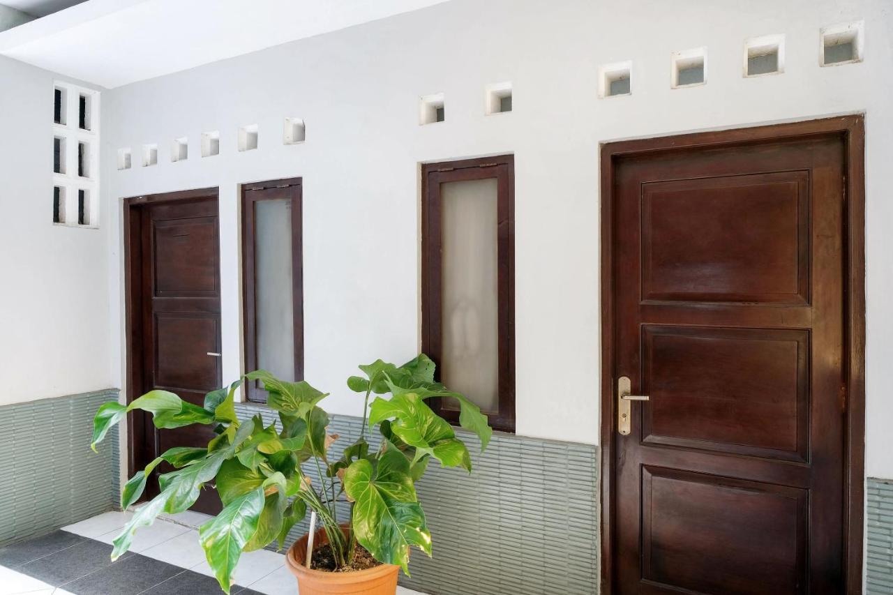 Reddoorz Plus @ Hotel Star 88 Jogyakarta Zewnętrze zdjęcie