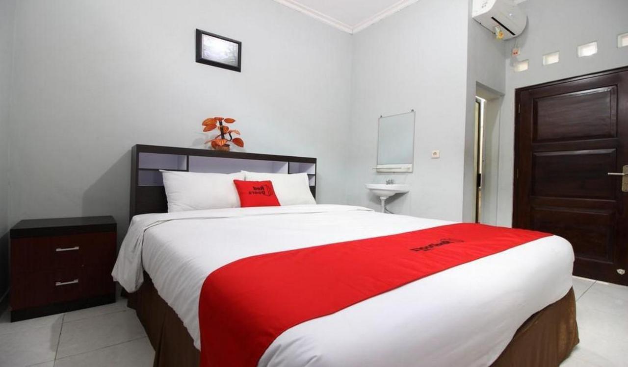 Reddoorz Plus @ Hotel Star 88 Jogyakarta Zewnętrze zdjęcie