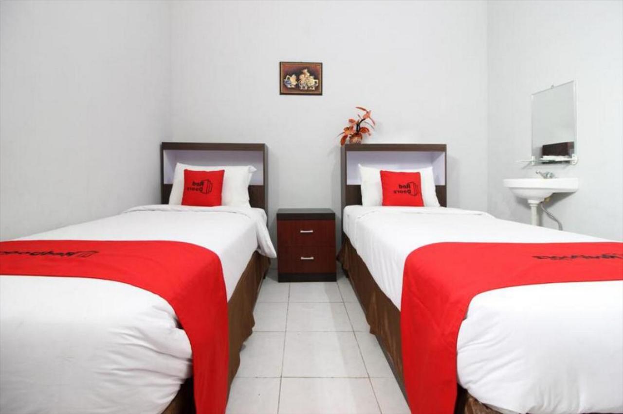 Reddoorz Plus @ Hotel Star 88 Jogyakarta Zewnętrze zdjęcie